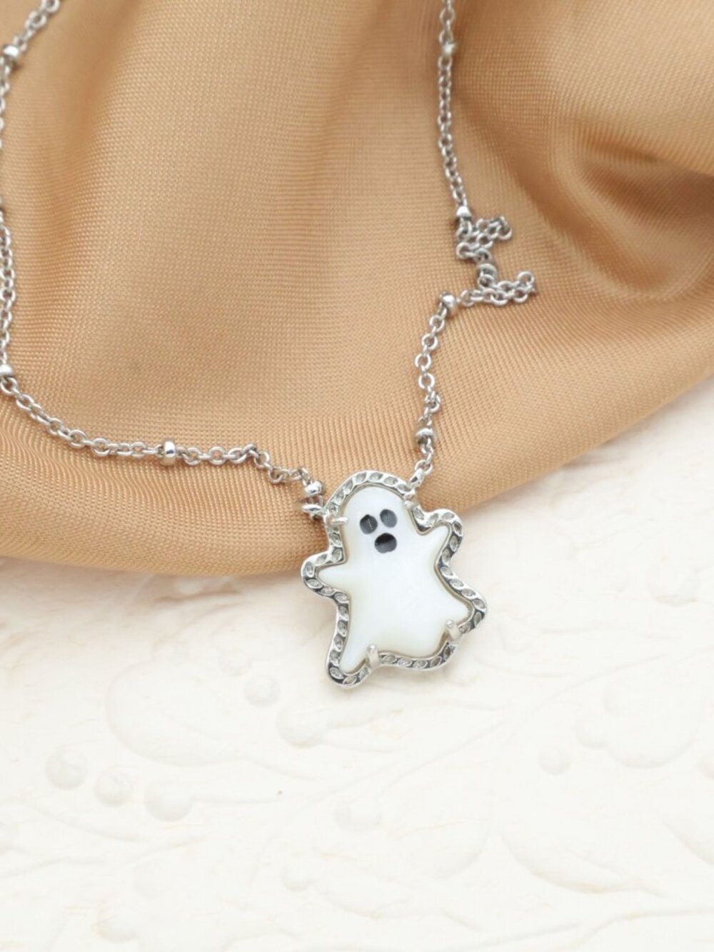 Kendra Scott Ghost Silver Mother-of-Pearl Pendant Necklace - Picture 2 of 2